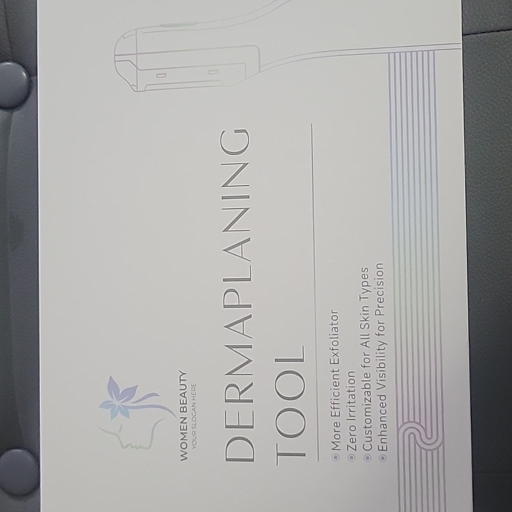 Women Beauty Dermaplaning Tool